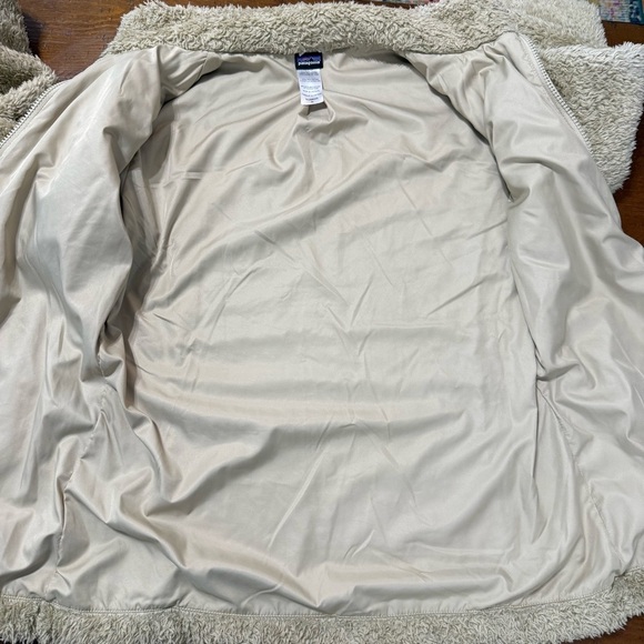 Women’s Patagonia Fleece Teddy Bear Full Zip Pocket Jacket Size M - Picture 9 of 9